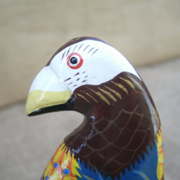 Vintage Handmade Carved Wood Parrot Pin - Picture 12 of 16